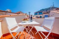 A balcony or terrace at Marechiaro House