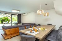Posezení v ubytování Hedera Estate, Villa Hedera II