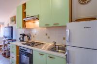 Kuchyňa alebo kuchynka v ubytovaní Apartmani Zorica