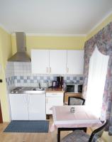 Kuchyňa alebo kuchynka v ubytovaní Appartements am Kurpark