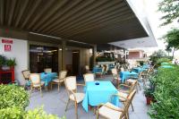 Reštaurácia alebo iné gastronomické zariadenie v ubytovaní Hotel Marco Polo