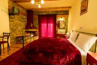 Posteľ alebo postele v izbe v ubytovaní Village Inn