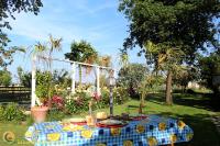 A garden outside La Luna nel Parco
