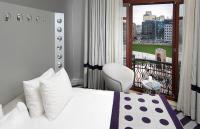 Postel nebo postele na pokoji v ubytování Taxim Hill Hotel