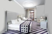 Postel nebo postele na pokoji v ubytování Taxim Hill Hotel