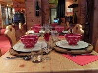 Nápoje v ubytování Hôtel Ecureuil