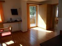 A kitchen or kitchenette at Ferienwohnung Maierhofer