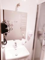 Kúpeľňa v ubytovaní Hotel i Restauracja Pod Skałą Jasło