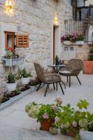 Vonkajšia záhrada v ubytovaní Luxury View Marjan