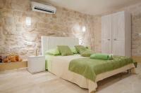Posteľ alebo postele v izbe v ubytovaní Luxury View Marjan