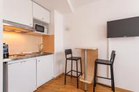 Residhotel Vieux Portにあるキッチンまたは簡易キッチン