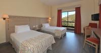 Postel nebo postele na pokoji v ubytování Hotel Salobreña Suites