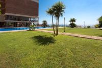 Bazén v ubytování Tranquilidad junto al mar con piscina nebo v jeho okolí