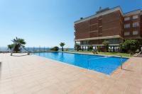 Bazén v ubytování Tranquilidad junto al mar con piscina nebo v jeho okolí