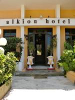 Alkion Hotelの外観または入り口
