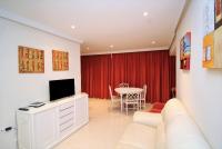TV a/nebo společenská místnost v ubytování Trinisol 7-A Sea Views Apartment Levante Beach