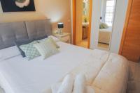 Posteľ alebo postele v izbe v ubytovaní Malaga Center Flat Holidays Paseo de Reding