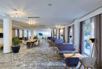 Posedenie v ubytovaní Vasia Royal Hotel
