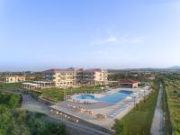 Bazén v ubytování King Maron Wellness Beach Hotel nebo v jeho okolí