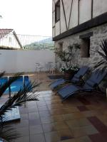 Bazén v ubytování Apartamentos La Iguana nebo v jeho okolí