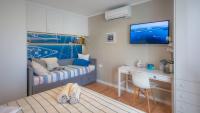 Posteľ alebo postele v izbe v ubytovaní Nikky’s BLUE DREAM Apartment