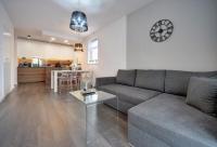 Posedenie v ubytovaní Funkcjonalne i Komfortowe Apartamenty Sun Seasons 24 w Kołobrzegu by Noclegi Renters