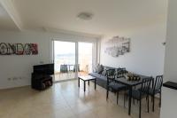Posedenie v ubytovaní Apartamento en Residencial cary 2.