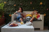 A seating area at La Casa di Luna