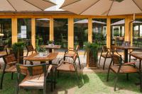 Restauracja lub miejsce do jedzenia w obiekcie Hotel Yarden by Artery Hotels