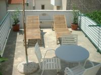 Patio alebo iná vonkajšia časť ubytovania Apartment Cukarin A2 BOL-CENTER, Croatia
