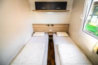 Posteľ alebo postele v izbe v ubytovaní Camping Media Mobile Homes in Brioni Sunny Camping