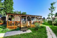 Vonkajšia záhrada v ubytovaní Camping Media Mobile Homes in Brioni Sunny Camping