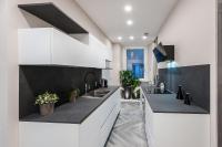 Kuchyňa alebo kuchynka v ubytovaní LuMa Suite Via Veneto - Your luxury style 22