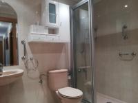 Koupelna v ubytování APARTAMENTO "PASEO DEL SAÚCO"
