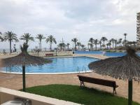 Bazén v ubytování Nautico Beach & Golf Alicante nebo v jeho okolí