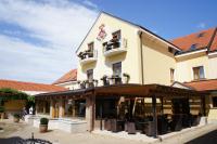 Budynek, w którym mieści się hotel
