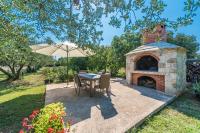 Vonkajšia záhrada v ubytovaní Luxury Apartments Garden
