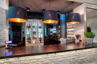 Ο χώρος του lounge ή του μπαρ στο Hotel Wojciech