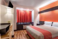 Motel 6 Chattanooga Downtownにあるベッド