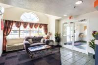 Motel 6 Chattanooga Downtownにあるシーティングエリア