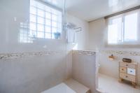 A bathroom at Casa Neus Barà