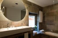 Hotel Neri – Relais & Chateauxにあるバスルーム