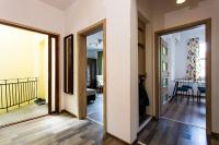 Půdorys ubytování Top center big family apartment with garden view