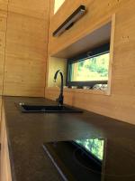 Kuchyňa alebo kuchynka v ubytovaní Chalet Slovensky Raj