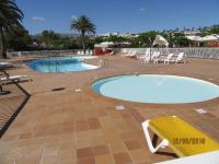 The swimming pool at or close to Bungalow Los Melocotones