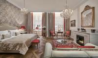Posteľ alebo postele v izbe v ubytovaní Hotel Sacher Wien