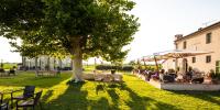 Ogród w obiekcie Locanda Sant'Agata