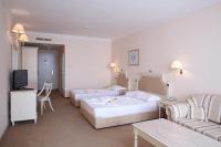 Postel nebo postele na pokoji v ubytování Duni Marina Beach Hotel - All Inclusive