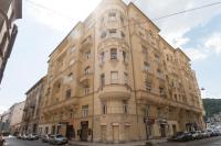Budova, v ktorej sa apartmán nachádza
