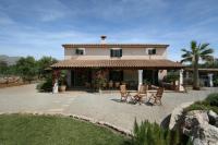 The building in which the holiday home is located